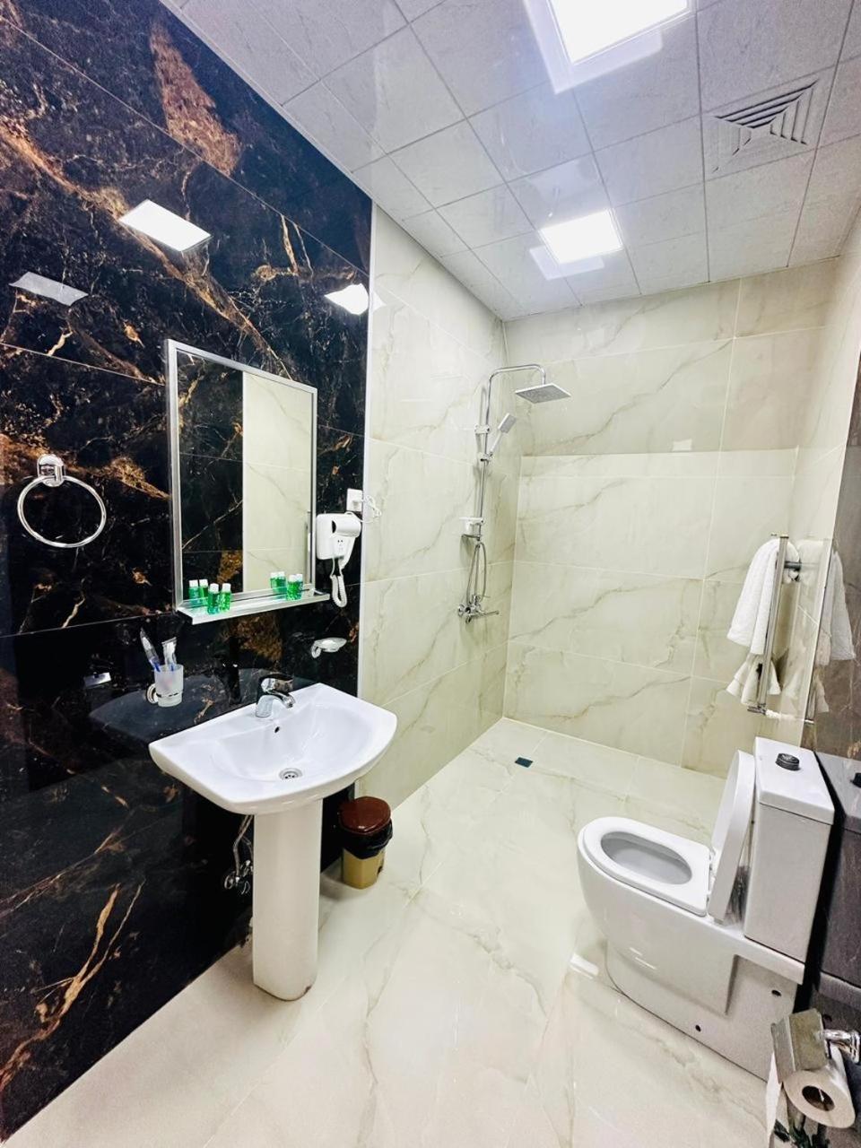Cinema Boutique Hotel Gandzsa Kültér fotó